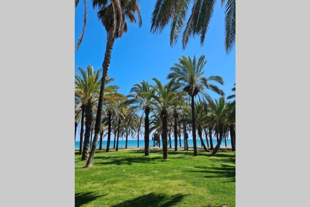 Calmahouse Carihuela Lägenhet Torremolinos Exteriör bild